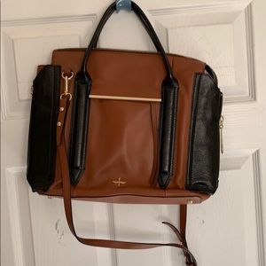 Shoulder / hand bag